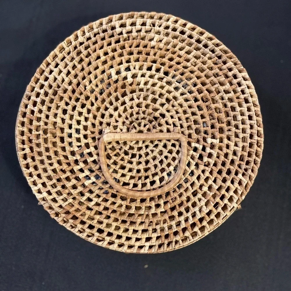 Woven Straw Rattan Trivets Thick Hot Pads Boho Wall Decor Rare Vintage set of 4.